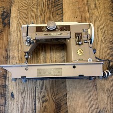 VTG SINGER 401A Sewing Machine