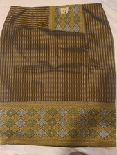 Lao And Thai Sinh Maxi Waits