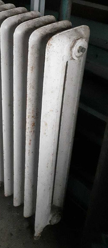 Radiatore ghisa piedini tipo - radiatore,