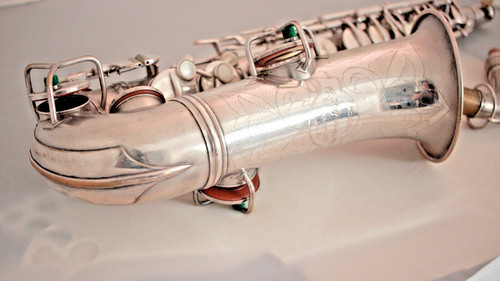 Sax alto conn chu - sax,
