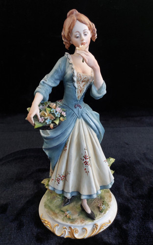 Capodimonte sign lady figurine - capodimonte,