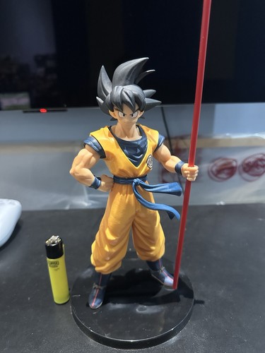 Goku figure dragon ball - goku,