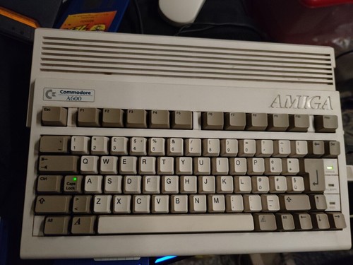 Commodore amiga 600 - commodore,
