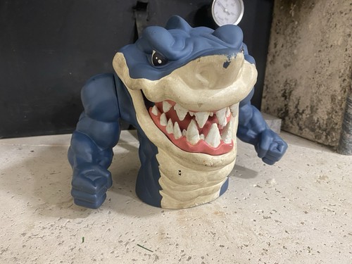 Street sharks ripster hand - street,