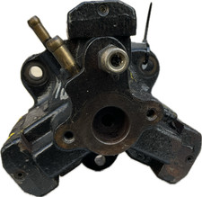 Pompa iniezione per modello BMW X4 SERIE 3 E46 codice ricambio 0445010009