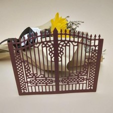 Fustelle per porte recinzione