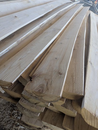 Mezzi pali legno di - mezzi,