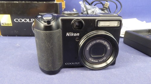 Nikon coolpix p5100 - nikon,