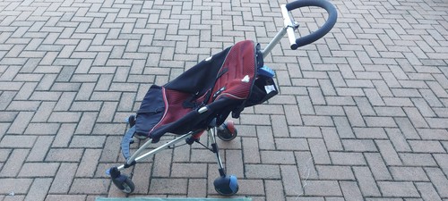 Passeggino ultraleggero bebe'