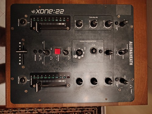 Allen heat xone - mixer, dj
