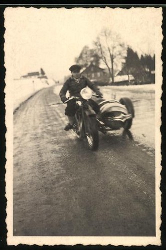 Fotografia moto con - , carrello