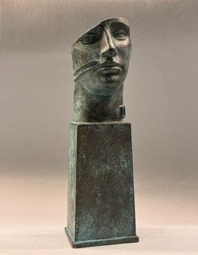 Sculpture bronze igor - en,