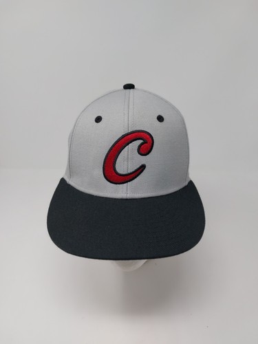 Cappello aderente con - , 7