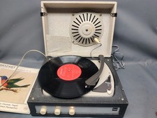 Giradischi a valigetta Dual