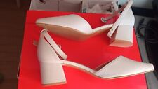 Scarpe sposa eleganti punta