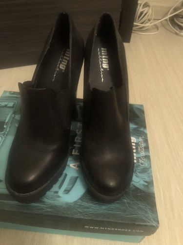 Scarpa con tacco - con,
