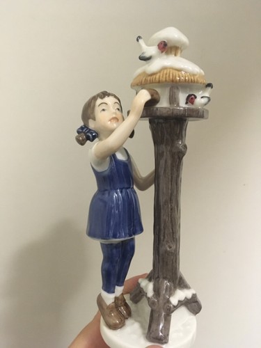 Royal copenaghen figurine - royal,