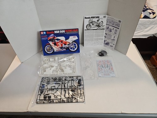Honda nsr 500 factory color - honda,
