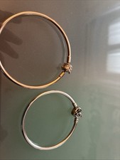 Bracciale Rigido Pandora  Uno Piccolo E Uno Grande