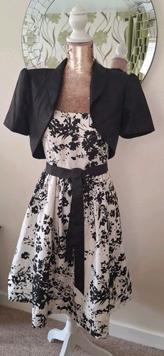 Elegante abito floreale