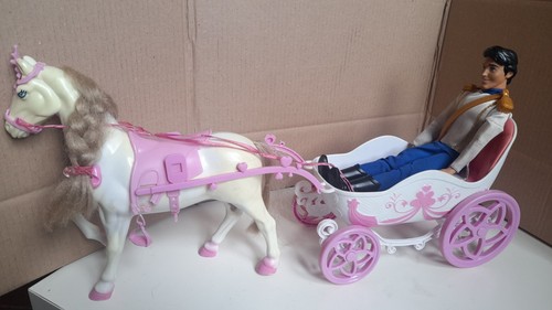 Carrozza con cavallo - , e