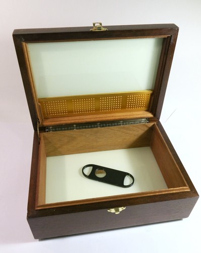 Antico humidor per sigari