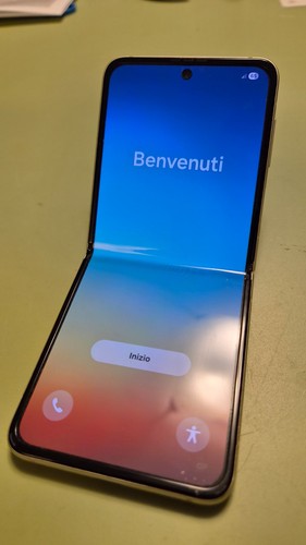 Samsung galaxy flip 5g - samsung, 3