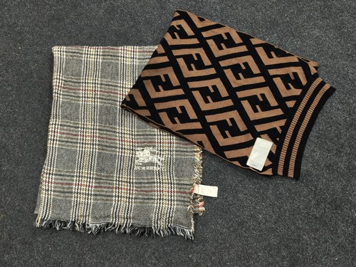 Burberry sciarpa scialle - burberry, 100%