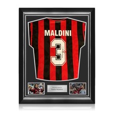 Maglia del Milan 1994-95 autografata da Paolo Maldini. Montatura superiore