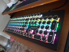 Tastiera Gaming Retroilluminata Led Rgb YinDiao, 104 Tasti QWERTY + Mouse Rgb