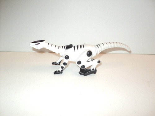 Robosapien biting robo robot - robosapien,