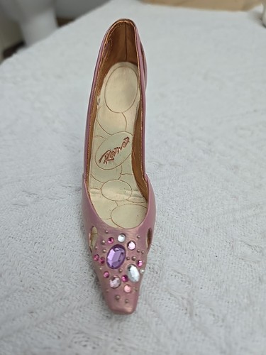 Scarpa just the right - right, raine