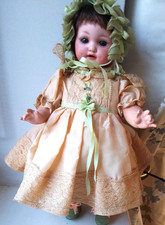 Adorabile bambola antica 11"