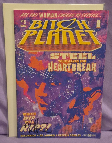 Bitch planet firmato da - firmato,