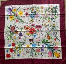 Sciarpa di seta vintage Gucci usata