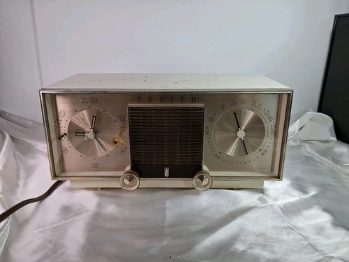 Radiosveglia vintage zenith - radiosveglia,