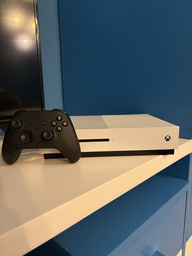 Microsoft xbox one 1tb - s,