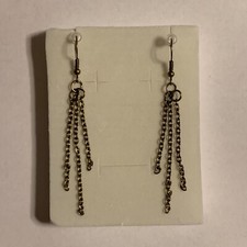 Orecchini pendenti fatti a