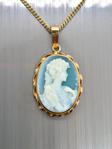 Collana con ciondolo cammeo - , in