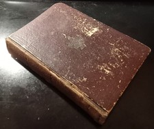 Antico libro religioso di