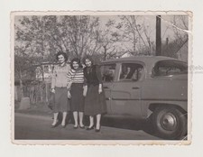 Tre belle giovani donne carine