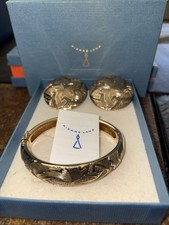 Set bracciale e orecchini