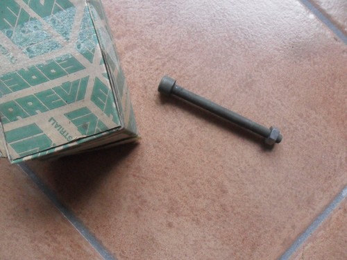 Bullone cent balestra - bullone, post