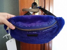 Marsupio blu elettrico in