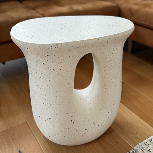Tavolino minimalista - , in