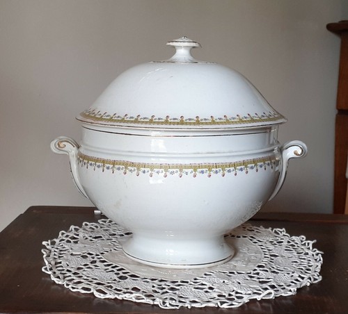 Vecchia zuppiera ceramica