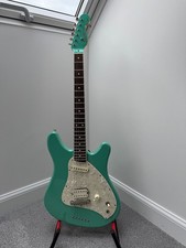 Fender Squier Venus in Surf