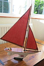 VINTAGE HAMLEYS POND YACHT