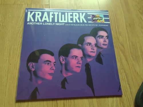 Kraftwerk lonely night - night:, live