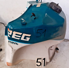 [51] SERBATOIO APRILIA TUAREG 125 DI COLORE BIANCO E VERDE CON TAPPO